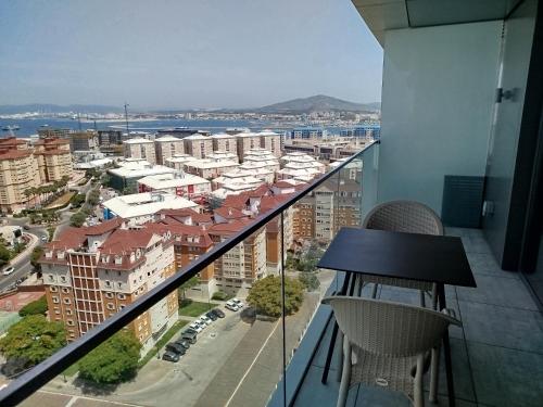 Premium Studio with Sea Views and Pool, Gibilterra (foto 9)