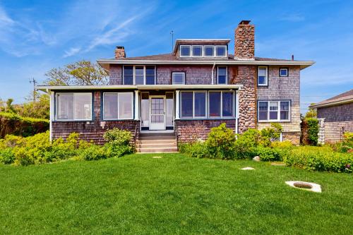 Andrews Point Ocean Home in Rockport, USA