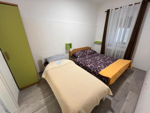 Standard Double Room with Shared Bathroom room in Happy Hostel