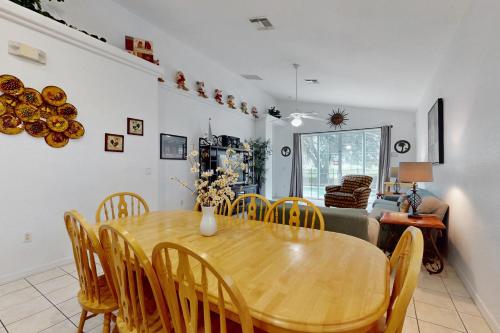 Seven Dwarfs Hideaway in Davenport, USA