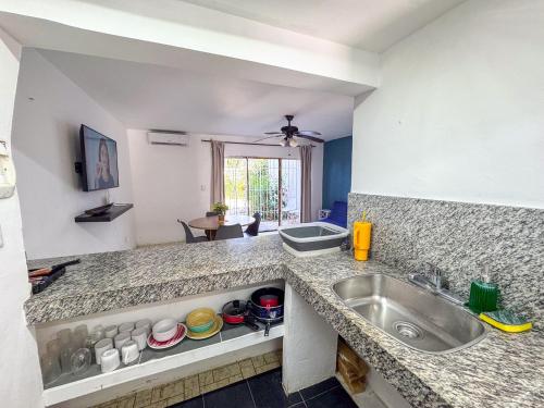 2-story w/pool access, balcony & terrace, Cancún (fotografie 9)