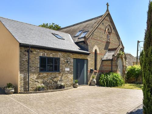 St Mildred's Church gîte à louer Express by Holiday Inn Kent International Airport