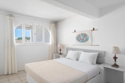 #4 Three-Bedroom Apartment with sea view image 10