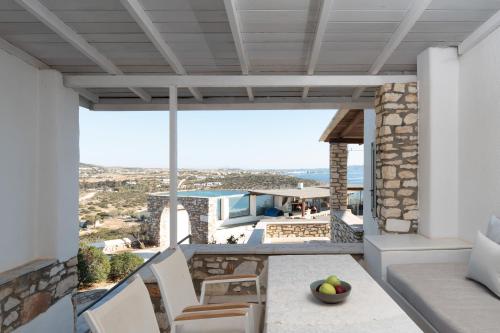 Acres Sunset Residence in Parasporos