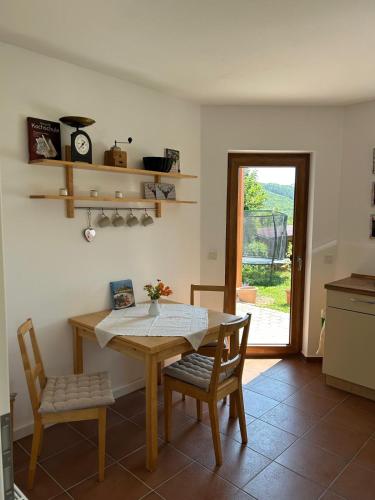 virtuve, Fewo Storchenschnabel in Simmertal