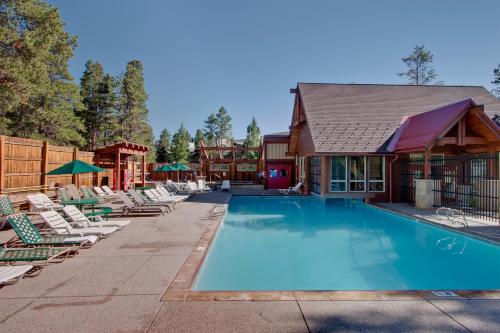 Pine Ridge Condos, Breckenridge