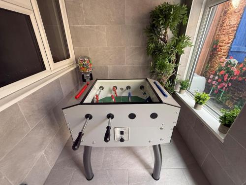 Luxurious Private Retreat Ideal Getaway for two in Східний Грінстед