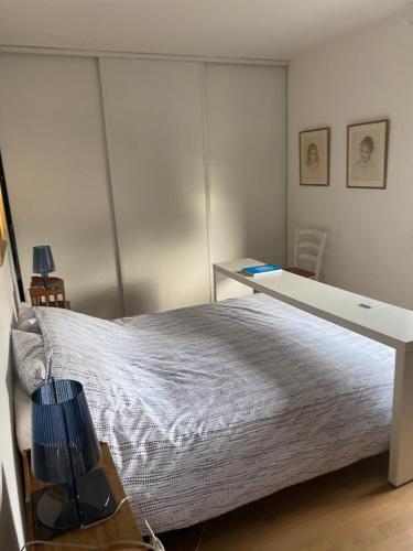 PENTHOUSE Terrasse vue Paris 7mn Montparnasse et 5mn Porte de Versailles in Issy-Les-Moulineaux