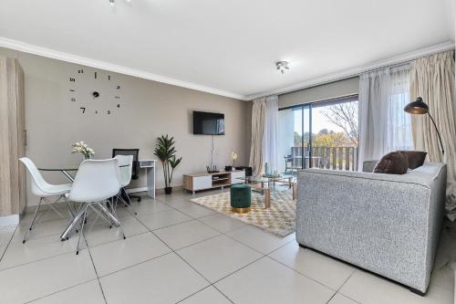 Luxury & Secure apartment - Fourways, Sandton