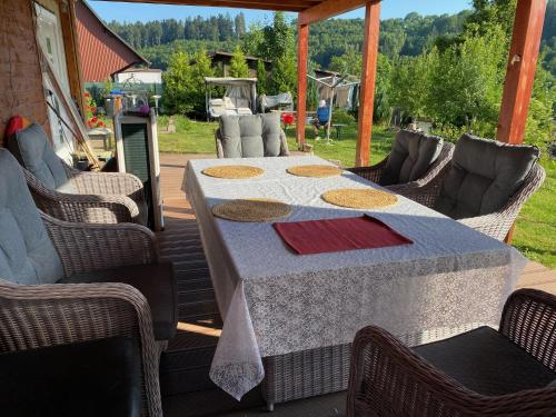 Große und helle 3 Zi Wohnung in Loßburg-Betzweiler, Schwarzwald in ลาร์/ชวาร์ซวาลด์