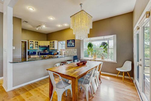 Bear Creek Modern in Austin, USA