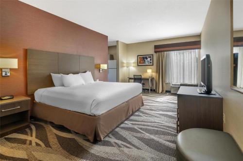 Best Western Plus University Inn - image 2