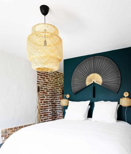 King Suite with Pool View