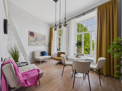 Modernist Loft Studio in Old Town, Riga