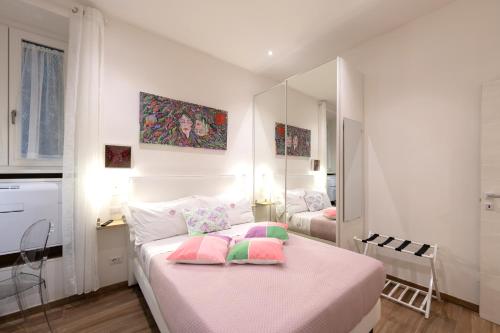 BOHEMIAN PIGNETO RHOME - 2bdr 2bath, metro at 10 minutes connecting quickly to ancient Rome, comfy cozy family friendly - Artists' vibrant Pigneto district - Warm guest care in 4 languages, Řím (fotografie 2)