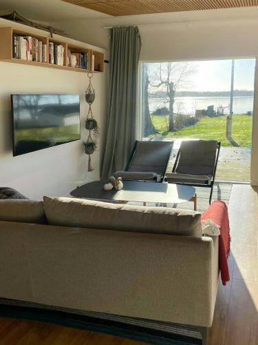 Vista exterior, Holiday Home With Private Pier At Sunds Lake in Sunds