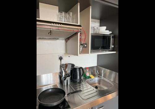 Stylish Central London Studio Perfect for Tourists & Business, Londyn (zdjęcie 4)