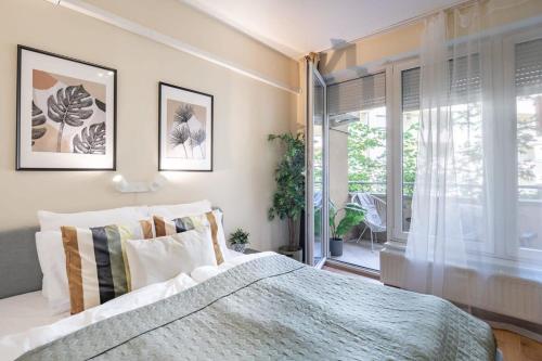 Modern Comfy Home - Easy Parking - image 3