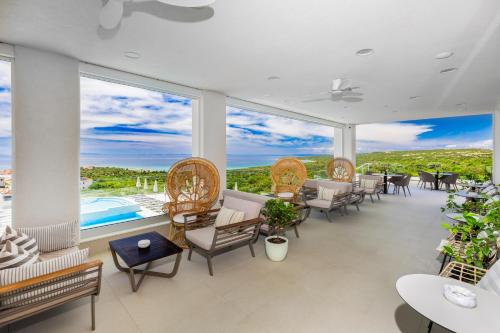 Hotel In Excelsis in Новаля