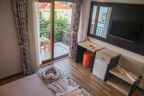 Balcony/terrace, HOTEL HERMES in Kas