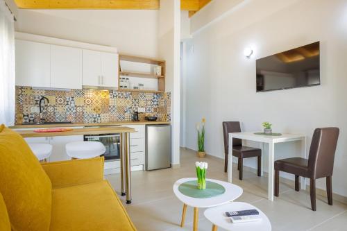 Cosy apartments in Ag. Konstantinos (Messini)