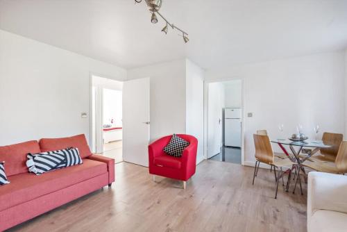 2 Bed Flat, Dedicated workspace, Parking, 4KTV, Londýn (fotografie 10)