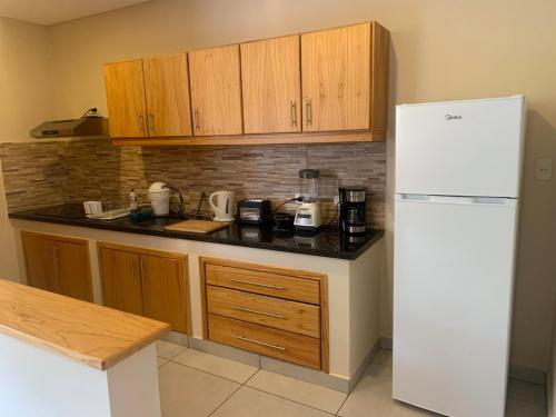 Kitchen, Elegante apartamento nuevo de 75 m2 con balcon y parking privado in San Lorenzo