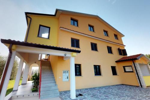 Apartments with parking space Vilanija, Umag - 24656 - Umag