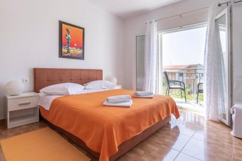 Apartments by the sea Zivogosce - Blato, Makarska - 24667 in Zivogosce