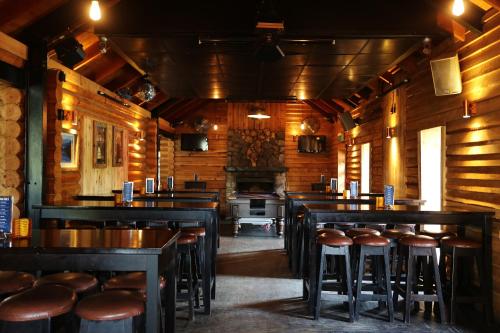 Pub/Lounge, Rainforest Retreat in Franz Josef Glacier