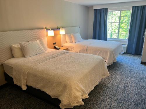 Tapa Hotel Inn & Suites