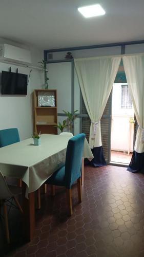 Dto dos dormitorios cerca del Español, Italiano, HPR, Club Provincial, Predio de la ex Rural (Dto dos dormitorios cerca del Espanol, Italiano, HPR, Club Provincial, Predio de la ex Rural) in 에스파냐 이 오스피탈레스