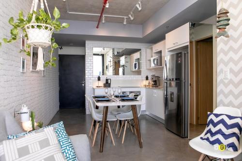 One-Bedroom Apartment image 3