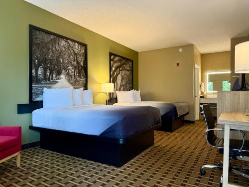 Super 8 by Wyndham Ft. Oglethorpe GA/Chatt TN Area - image 10