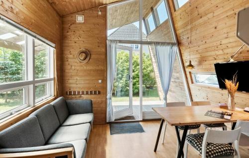  Tolles Haus Mit 1 Schlafzimmer In in Bøtø By