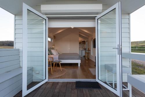 شرفة/ تراس, Banjos Cabin Gippsland - Luxury Eco Stay w King Bed & Pond Valley Views in Heyfield