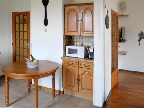 Appartement rénové 3 chambres à Luxeuil-les-Bains - FR-1-583-398 (Appartement renove 3 chambres a Luxeuil-les-Bains - FR-1-583-398) in Luxeuil-les-Bains