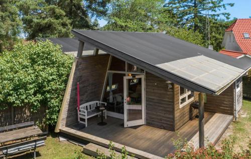  Gemütliches Haus Mit 1 Schlafzimmer In in Bøtø By