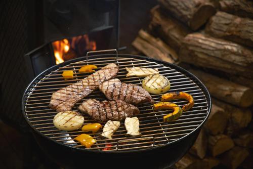 [Special Offer] Deluxe + BBQ set for 2
