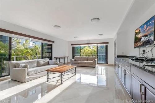 Outstanding 2bd-2ba in Key Biscayne in Key Biscayne (FL)