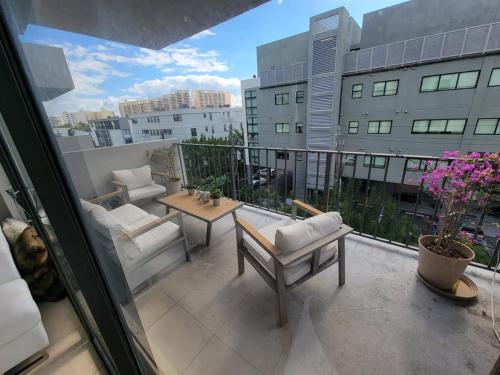 Outstanding 2bd-2ba in Key Biscayne in Key Biscayne (FL)