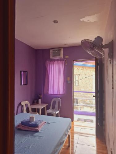 Purple Guesthouse in Nasugbu