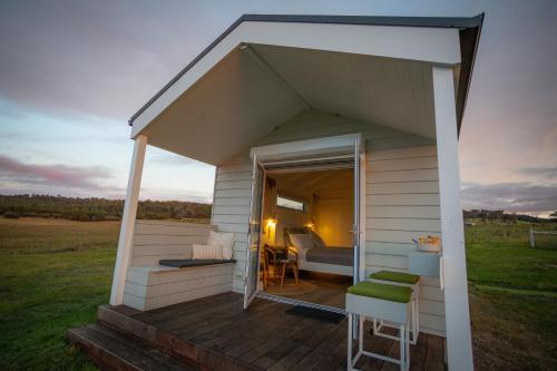 المنظر الخارجي, Banjos Cabin Gippsland - Luxury Eco Stay w King Bed & Pond Valley Views in Heyfield
