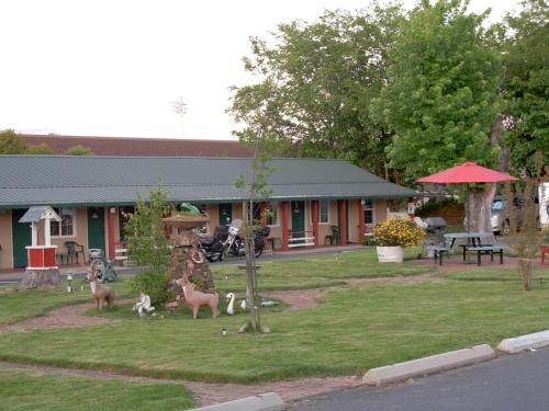 Vaade, Jumping Frog Motel Angels Camp in Angels Camp (CA)