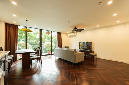 NINE HOUSING West Lake 136 Vu Mien