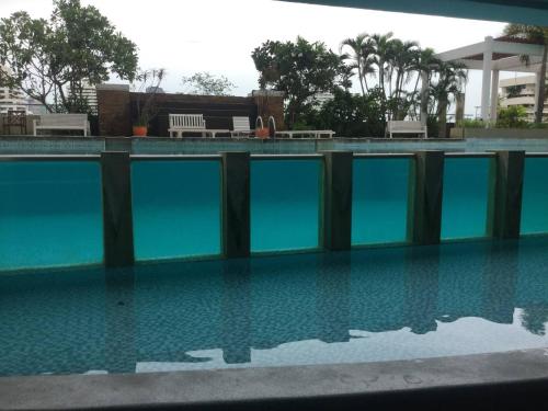 Oriental 1br with Pool  Gym near BTS Phrom Phong