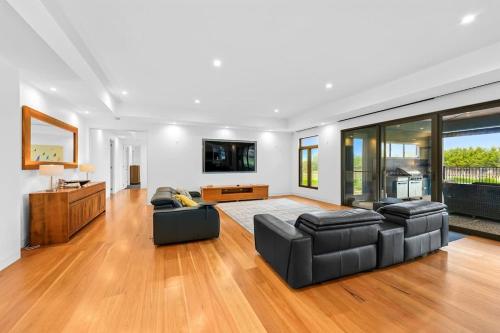Serene Coastal Retreat in Hastings w pool in Hastings / Tyabb