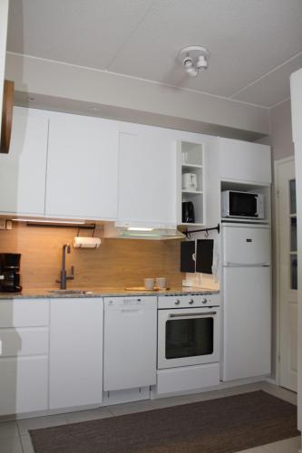 Kitchen, Bliss holiday home - Cosy 1 bedroom apartment in Röhkömukka