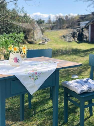 外部景觀, Historic Villa By The Sea In Solund in 哈爾德百克