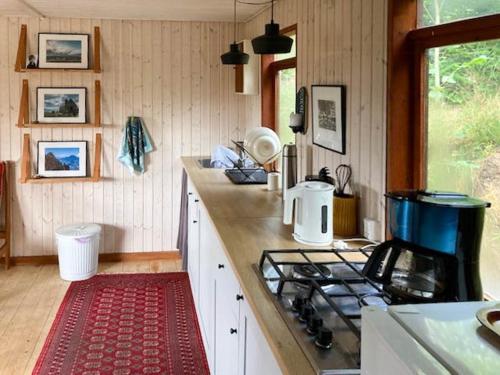 Vista exterior, Secluded Cottage In The Middle Of The Forest in Bryrup